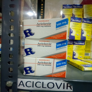 aciclovir